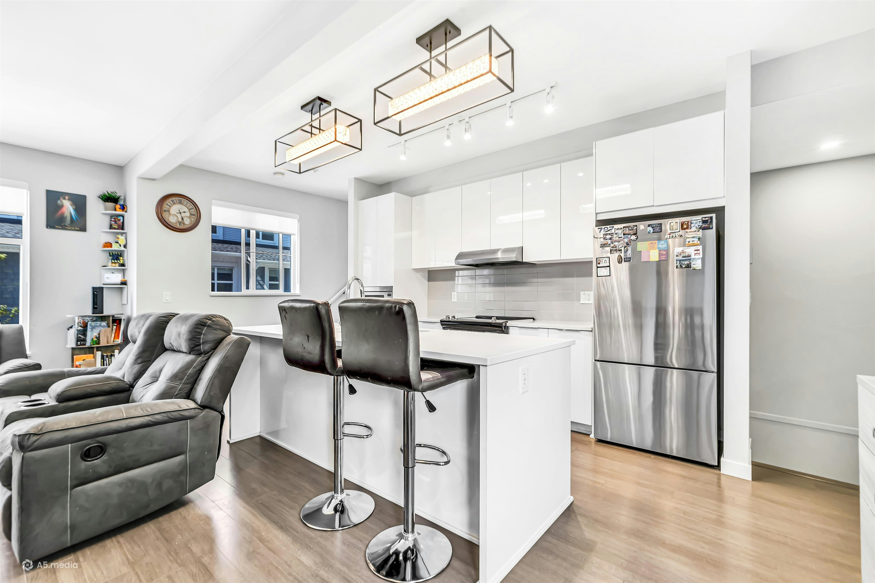 1038-11280 Pazarena Place, Maple Ridge, BC, V2X 9H8 - 2