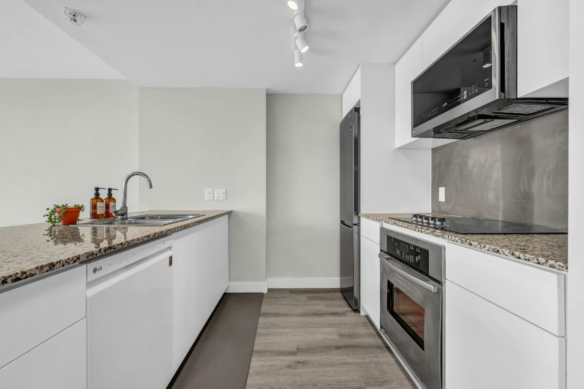 1805-788 Hamilton Street, Vancouver, BC, V6B 0E9 - 6