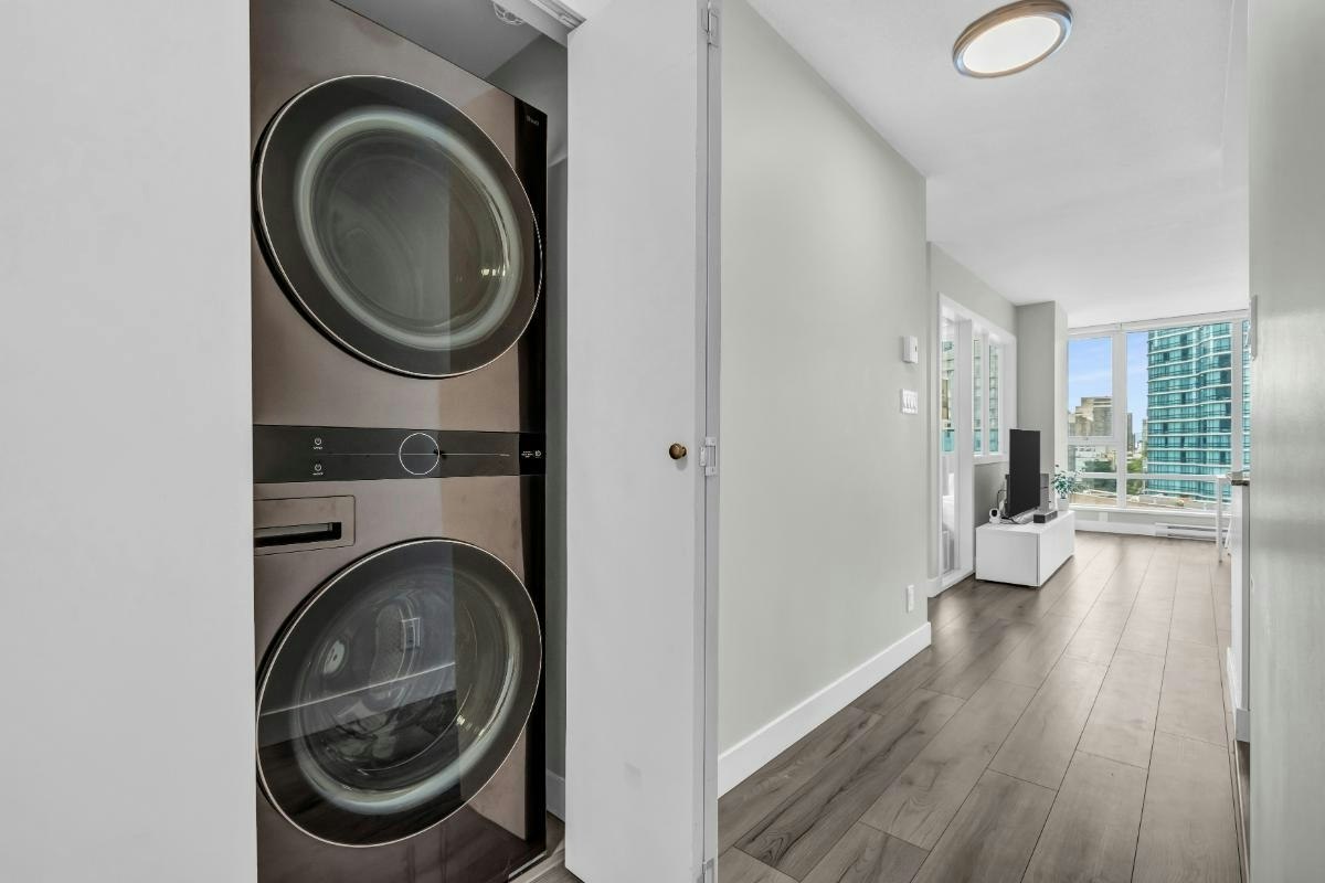 1805-788 Hamilton Street, Vancouver, BC, V6B 0E9 - 10