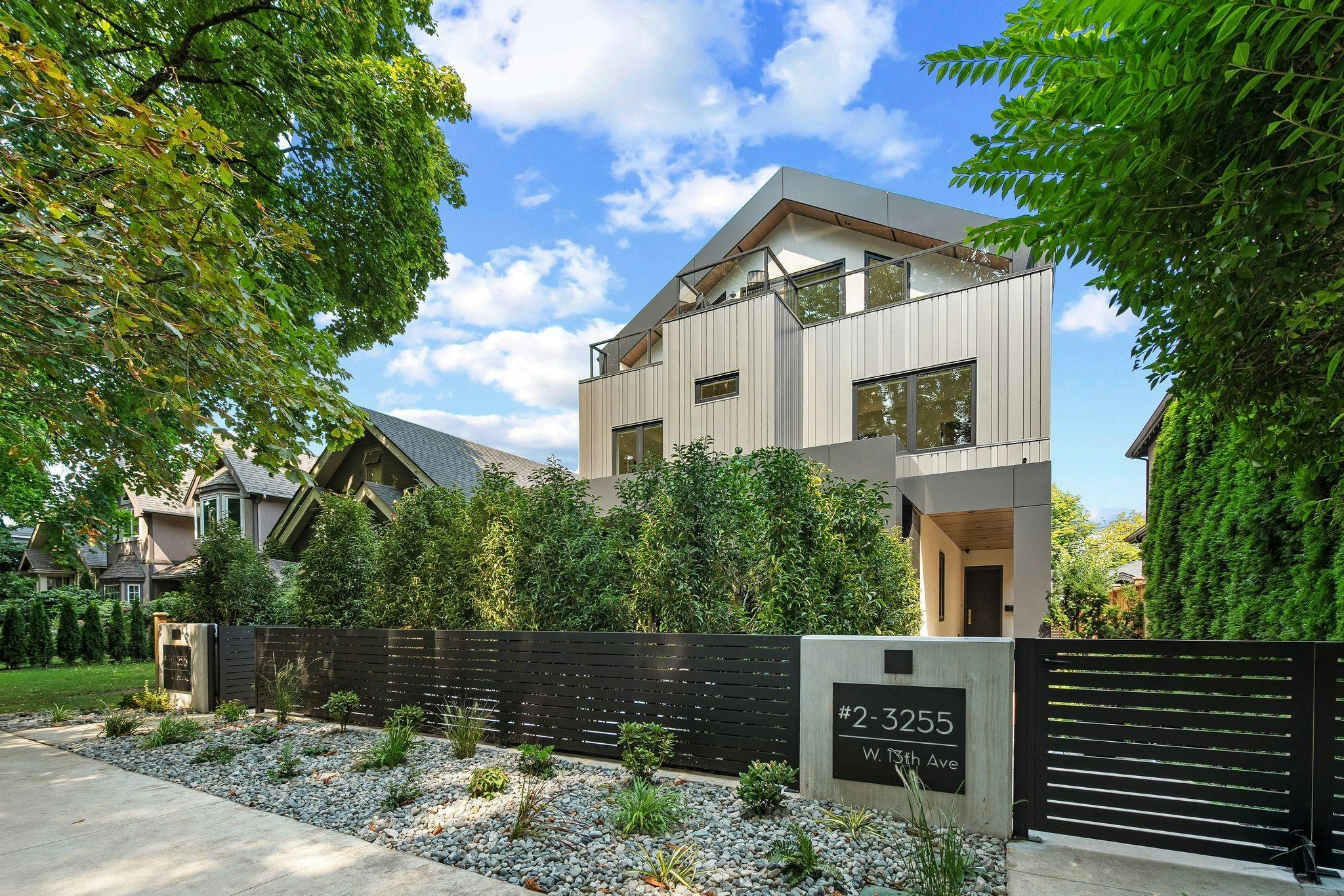 2-3255 W 13th Avenue, Vancouver, BC, V6K 2V6