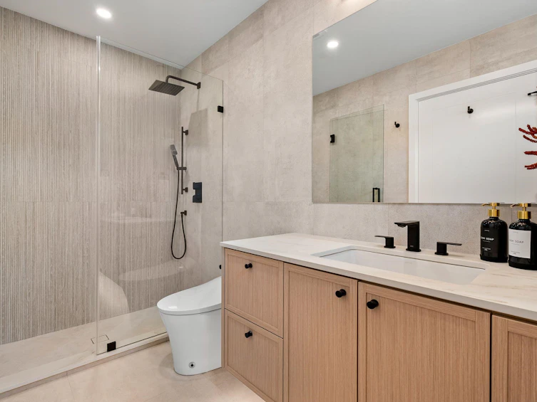 2-3255 W 13th Avenue, Vancouver, BC, V6K 2V6 - 26