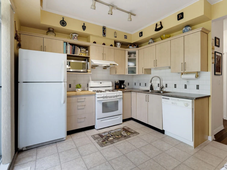 34-6300 Alder Street, Richmond, BC, V6Y 4G5 - 12