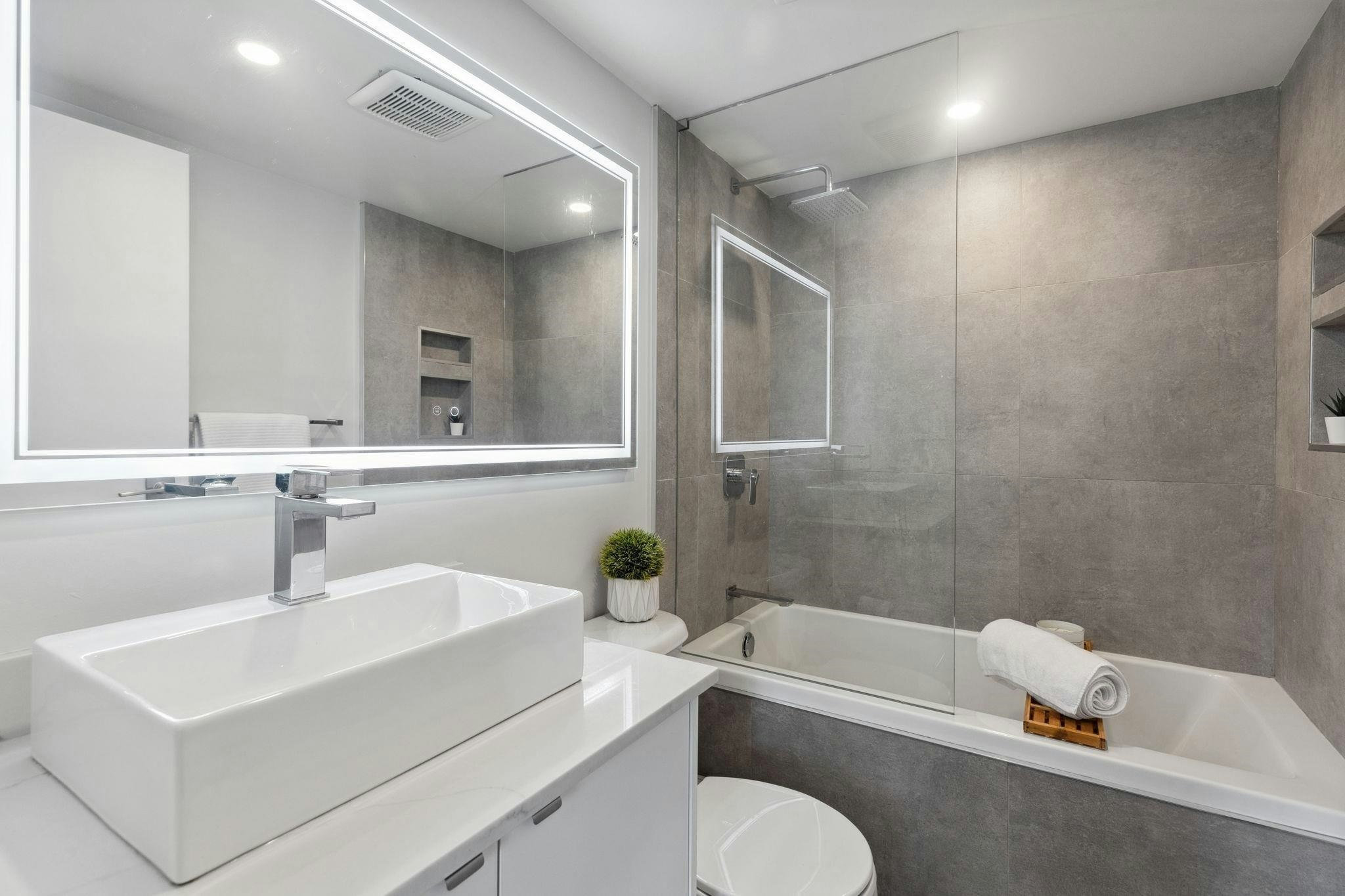 2406-1155 Seymour Street, Vancouver, BC, V6B 1K2 - 18
