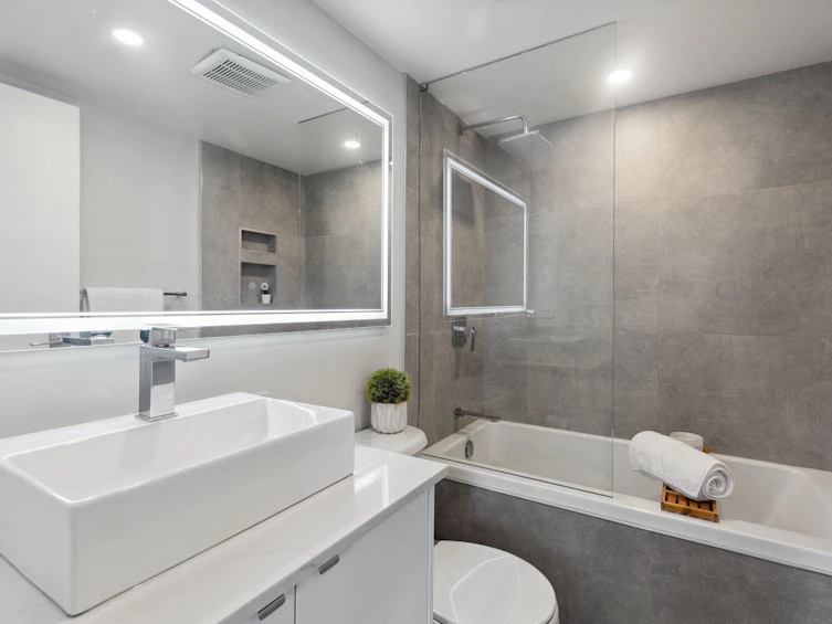 2406-1155 Seymour Street, Vancouver, BC, V6B 1K2 - 18