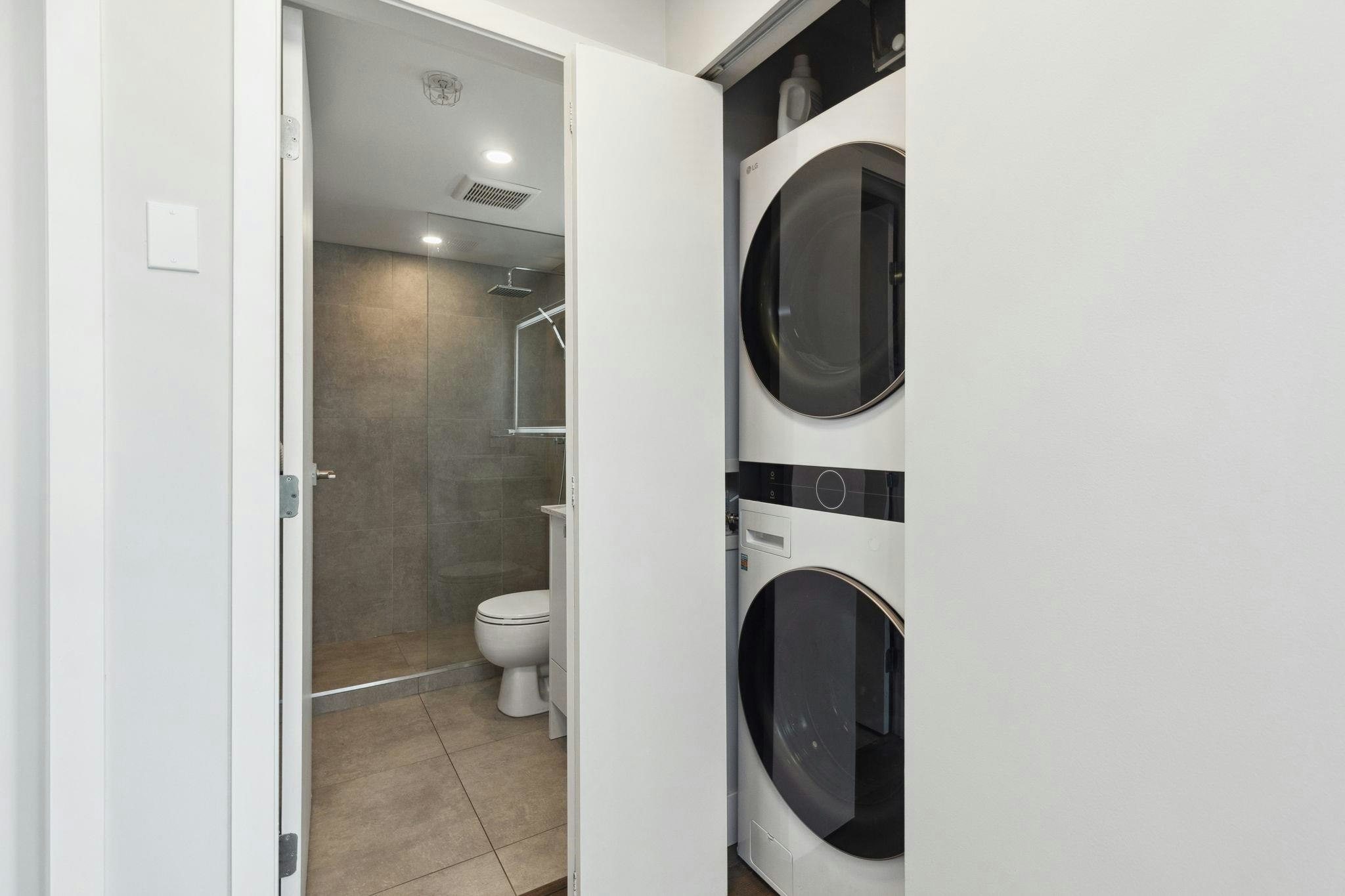 2406-1155 Seymour Street, Vancouver, BC, V6B 1K2 - 25