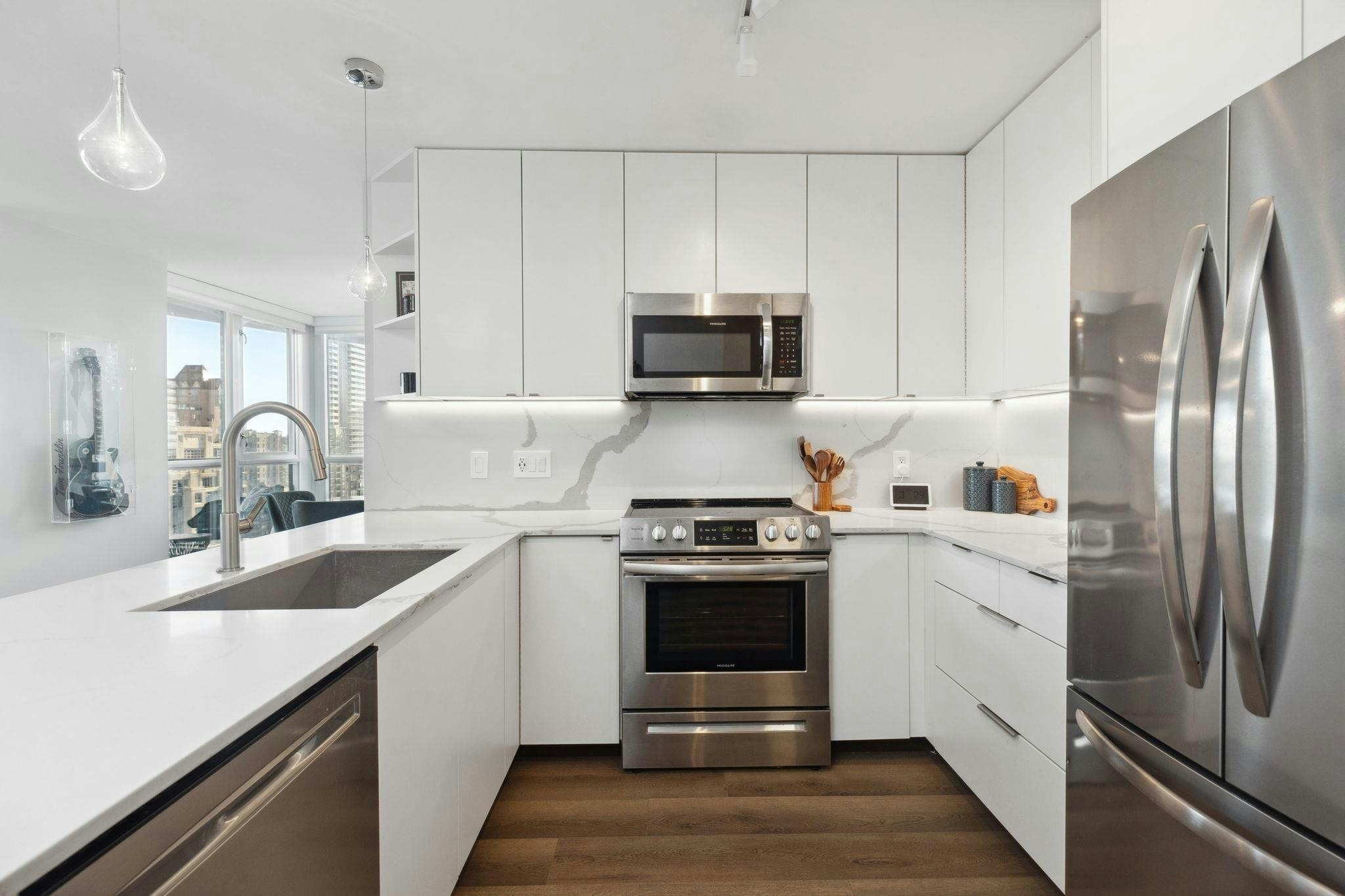2406-1155 Seymour Street, Vancouver, BC, V6B 1K2 - 11