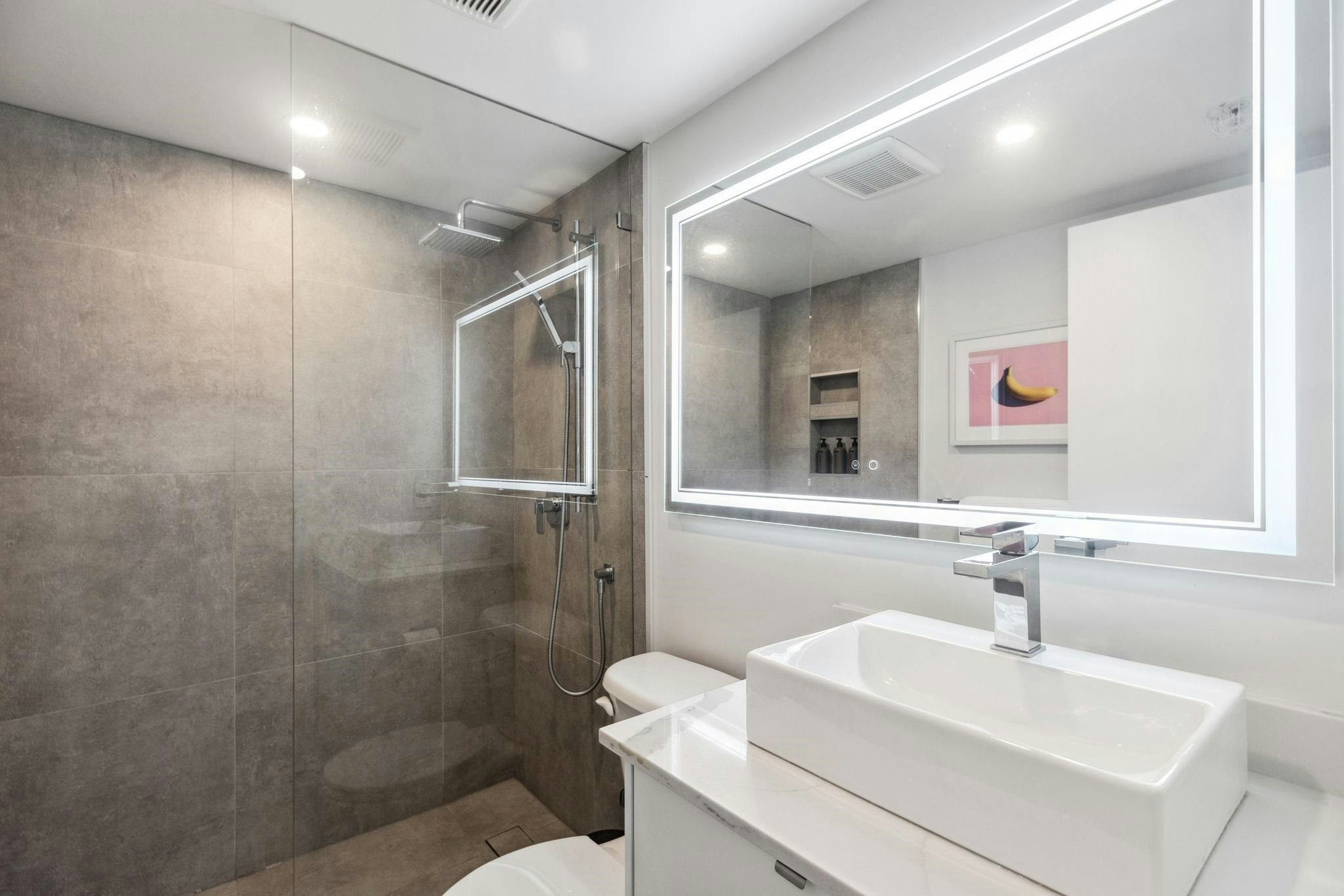 2406-1155 Seymour Street, Vancouver, BC, V6B 1K2 - 23