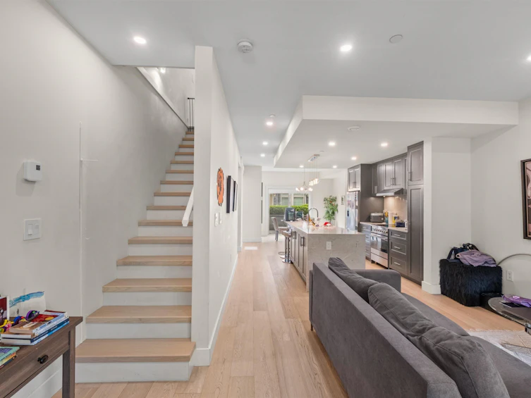 5-115 W Queens Road, North Vancouver, BC, V7N 2K4 - 10