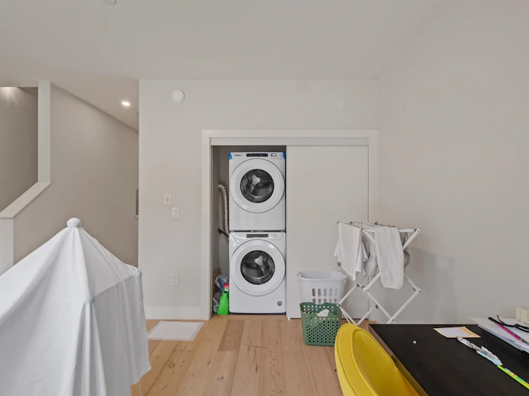 5-115 W Queens Road, North Vancouver, BC, V7N 2K4 - 13