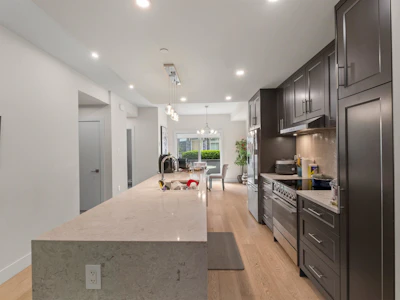 5-115 W Queens Road - 3