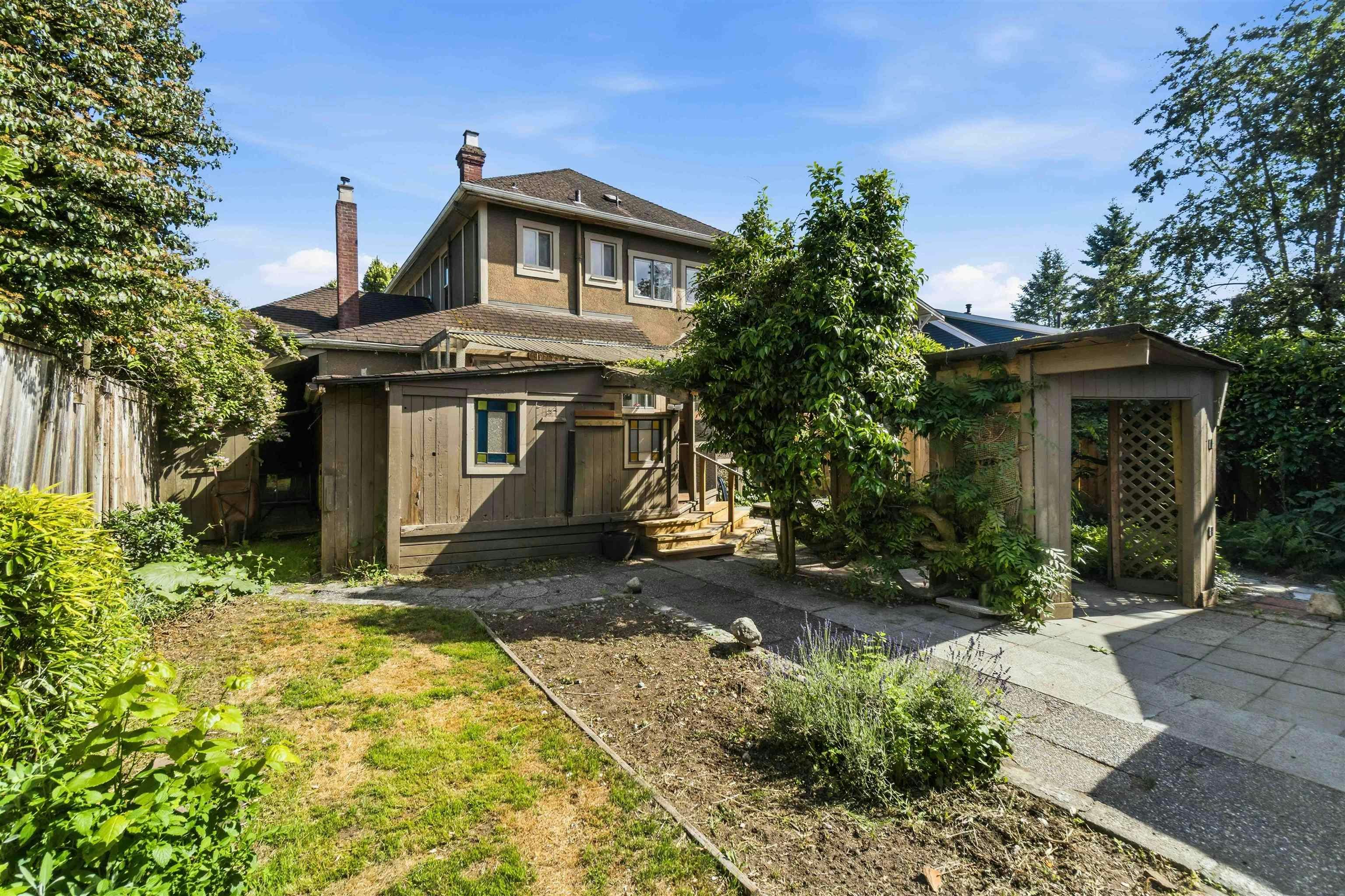 205 Fourth Avenue, New Westminster, BC, V3L 1N5 - 31