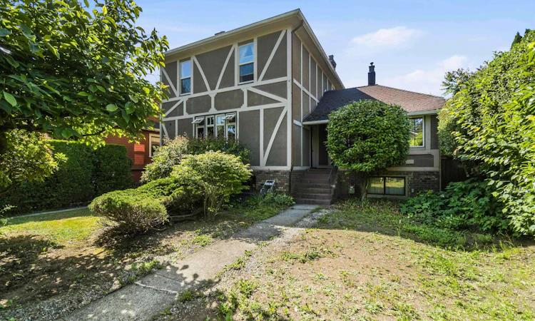 205 Fourth Avenue