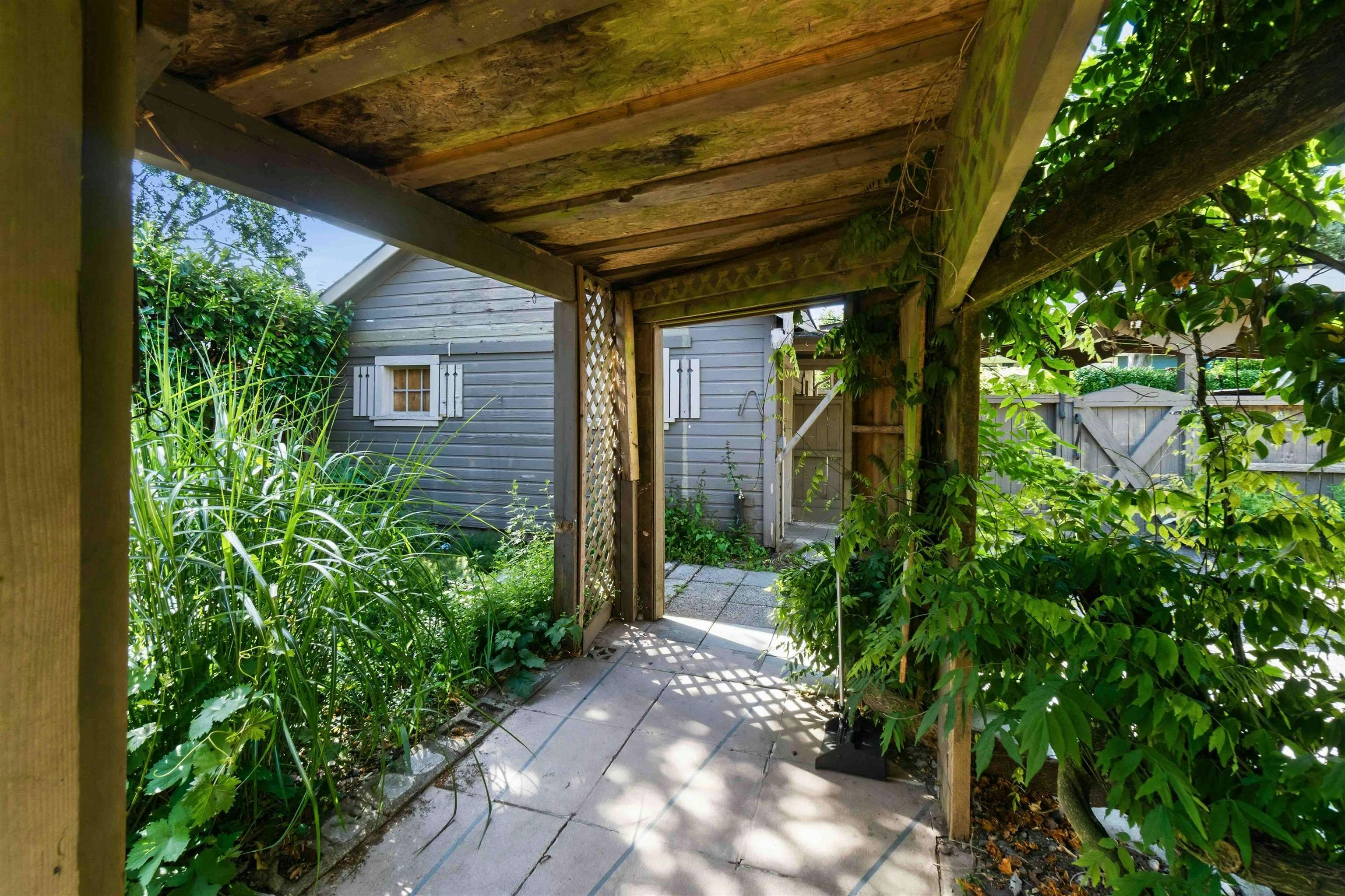 205 Fourth Avenue, New Westminster, BC, V3L 1N5 - 29