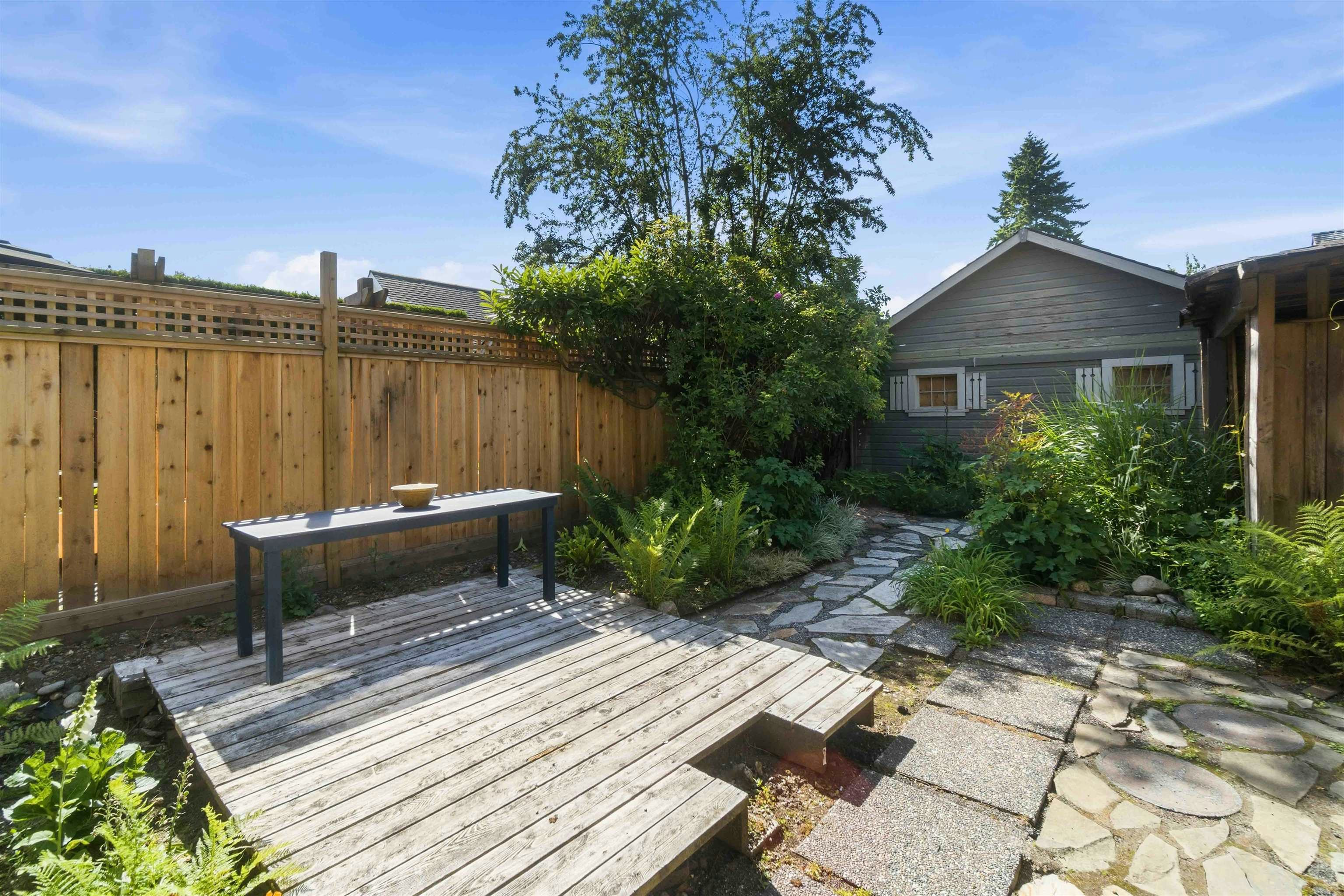 205 Fourth Avenue, New Westminster, BC, V3L 1N5 - 28