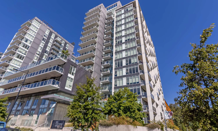 409-3581 E Kent Avenue North