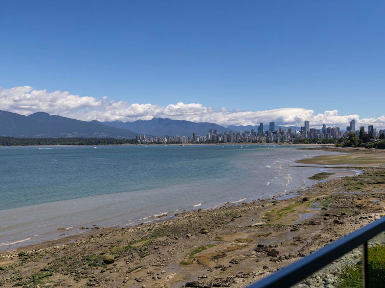 3305 Point Grey Road, Vancouver, BC, V6R 1A4 - 12