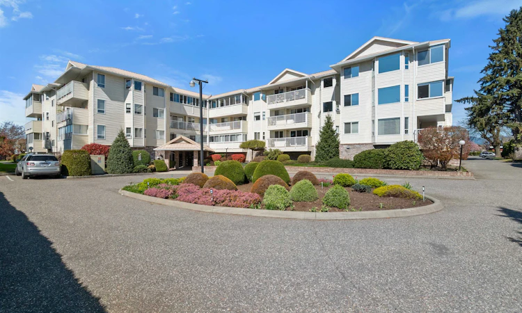 109-8725 Elm Drive