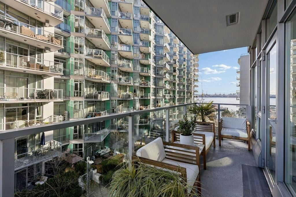 409-185 Victory Ship Way, North Vancouver, BC, V7L 0G2 - 25