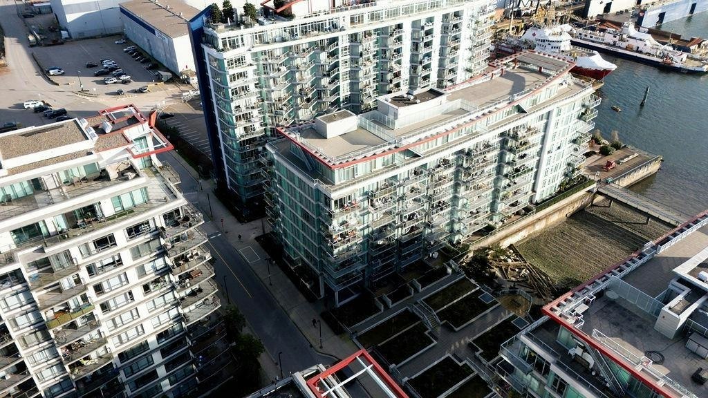 409-185 Victory Ship Way, North Vancouver, BC, V7L 0G2 - 35