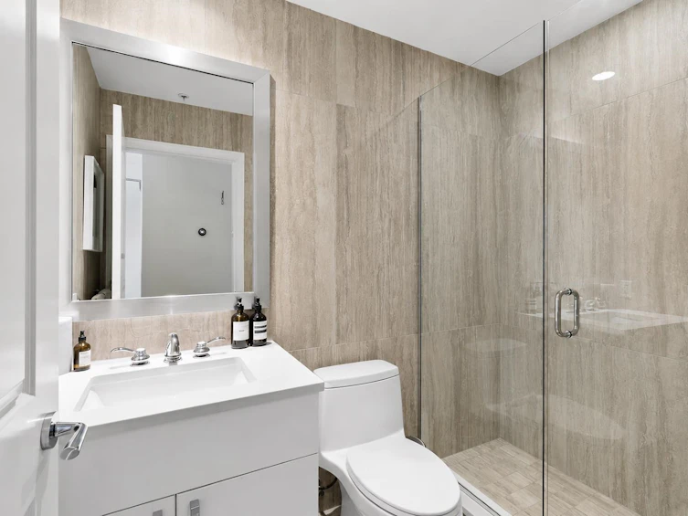 409-185 Victory Ship Way, North Vancouver, BC, V7L 0G2 - 23