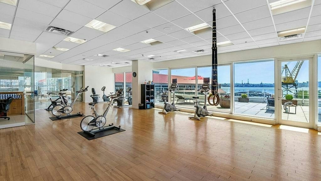 409-185 Victory Ship Way, North Vancouver, BC, V7L 0G2 - 31