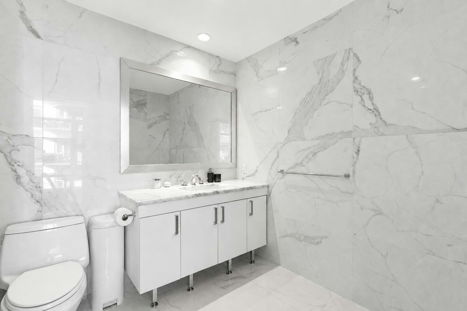 409-185 Victory Ship Way, North Vancouver, BC, V7L 0G2 - 20