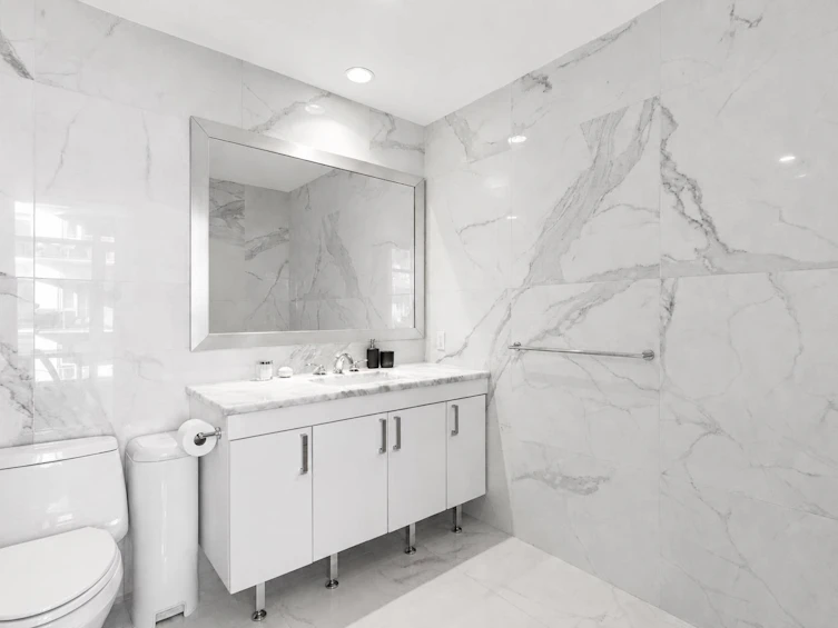 409-185 Victory Ship Way, North Vancouver, BC, V7L 0G2 - 20