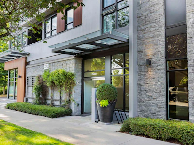 203-2095 W 44th Avenue - 2