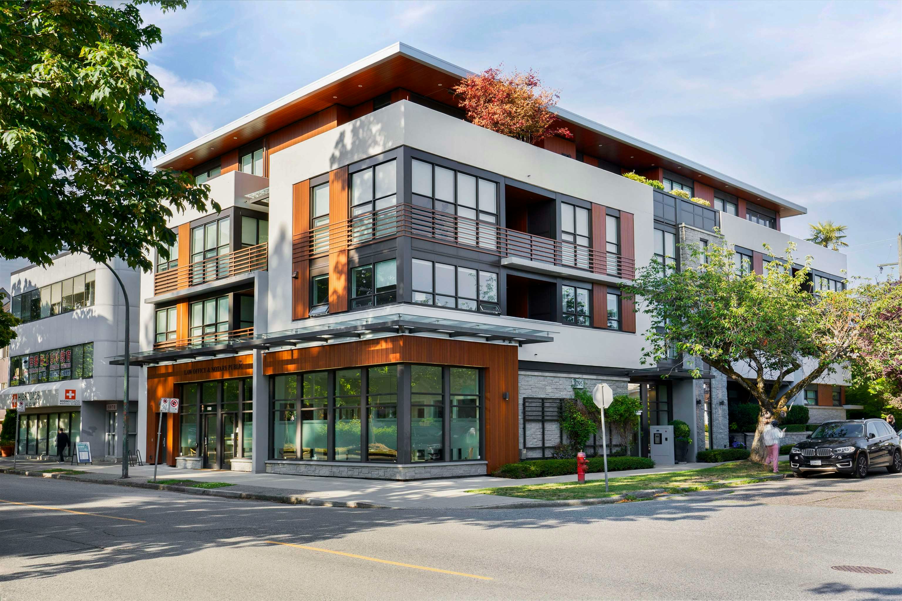 203-2095 W 44th Avenue, Vancouver, BC, V6M 2G1