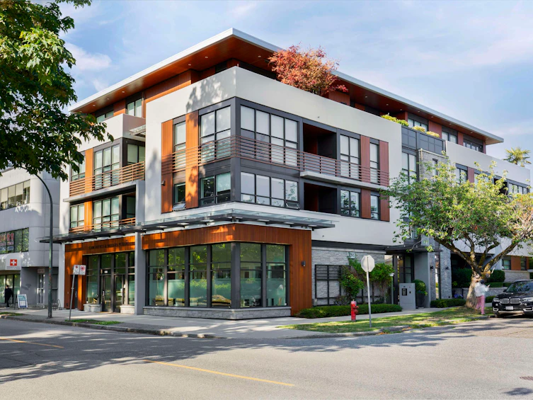 203-2095 W 44th Avenue, Vancouver, BC, V6M 2G1