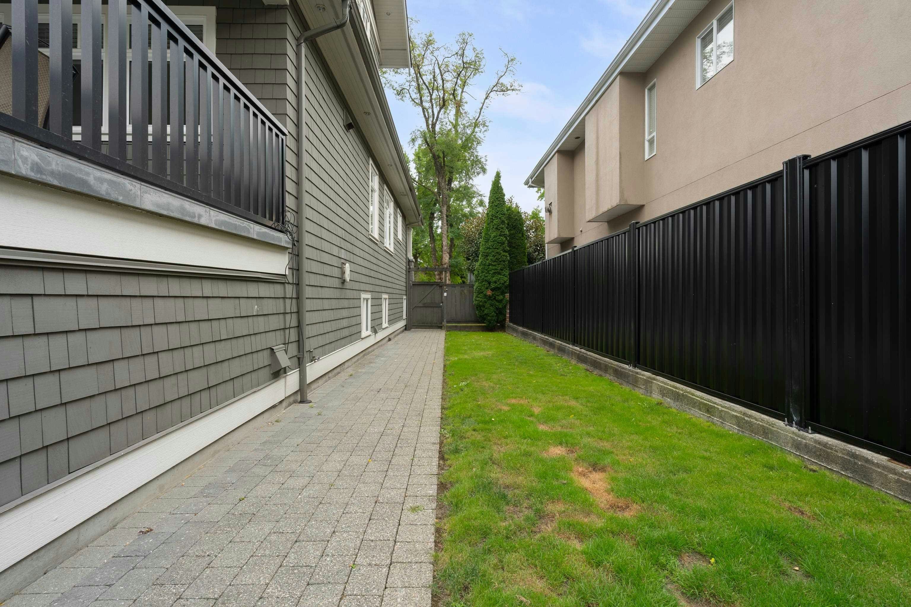 3955 Dundas Street, Burnaby, BC, V5C 1A6 - 36