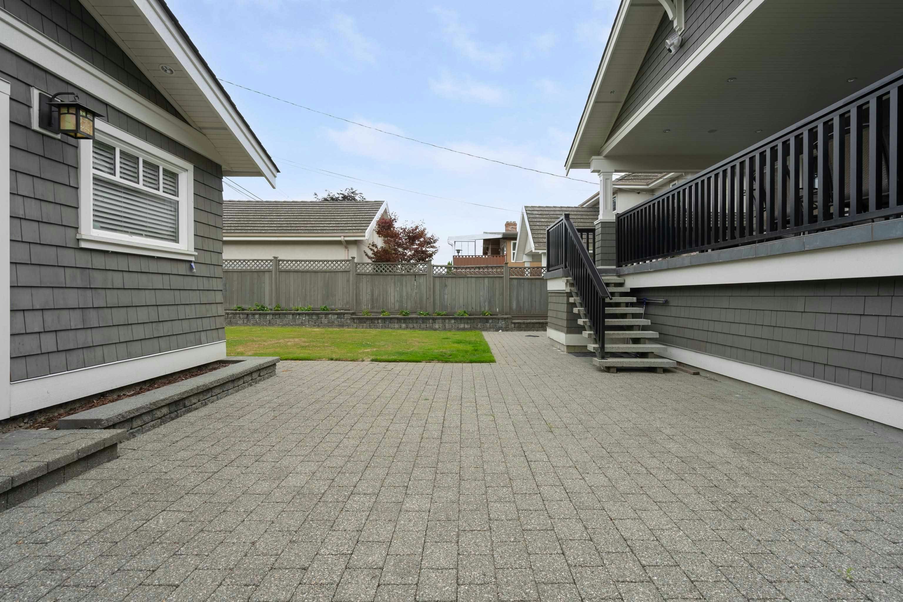 3955 Dundas Street, Burnaby, BC, V5C 1A6 - 33