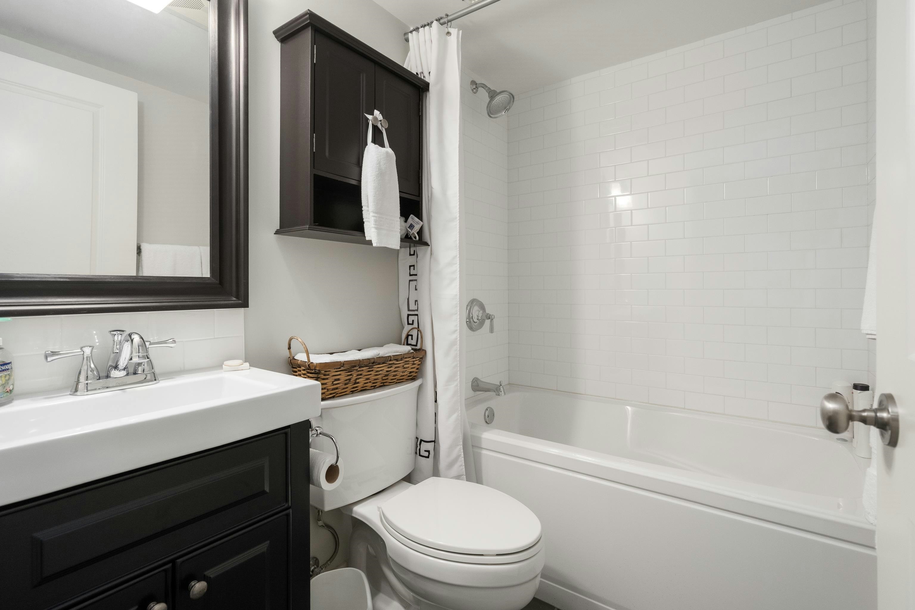 3955 Dundas Street, Burnaby, BC, V5C 1A6 - 27