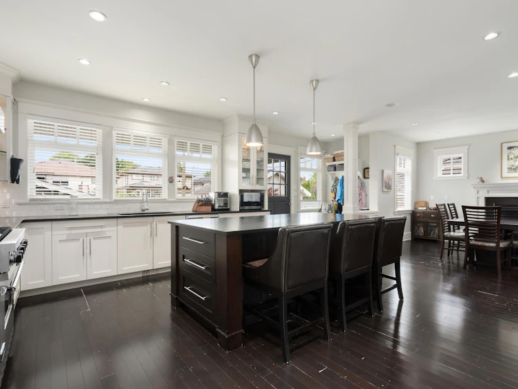 3955 Dundas Street, Burnaby, BC, V5C 1A6 - 6