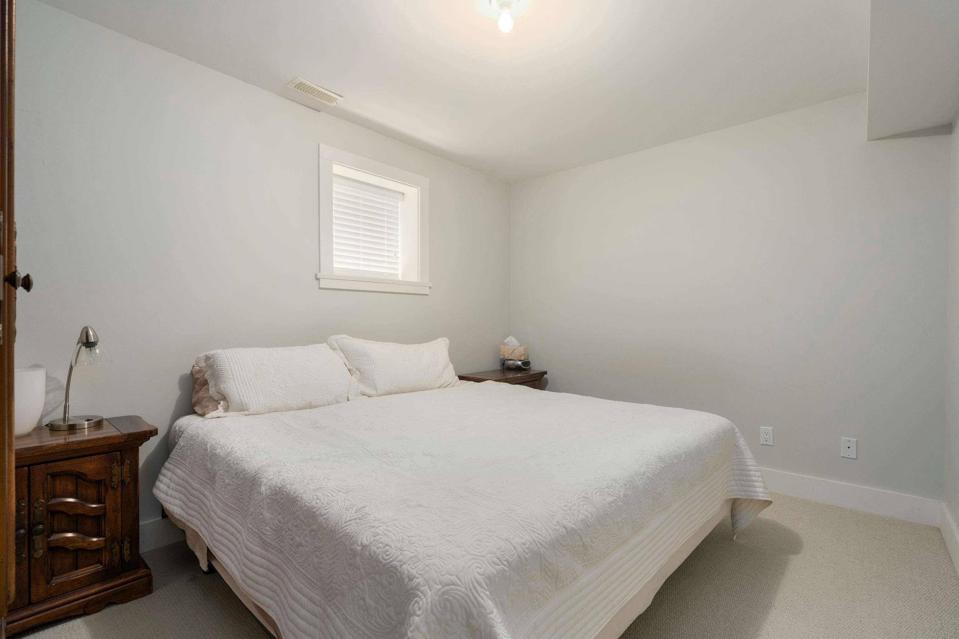 3955 Dundas Street, Burnaby, BC, V5C 1A6 - 29