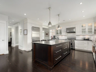 3955 Dundas Street - 4