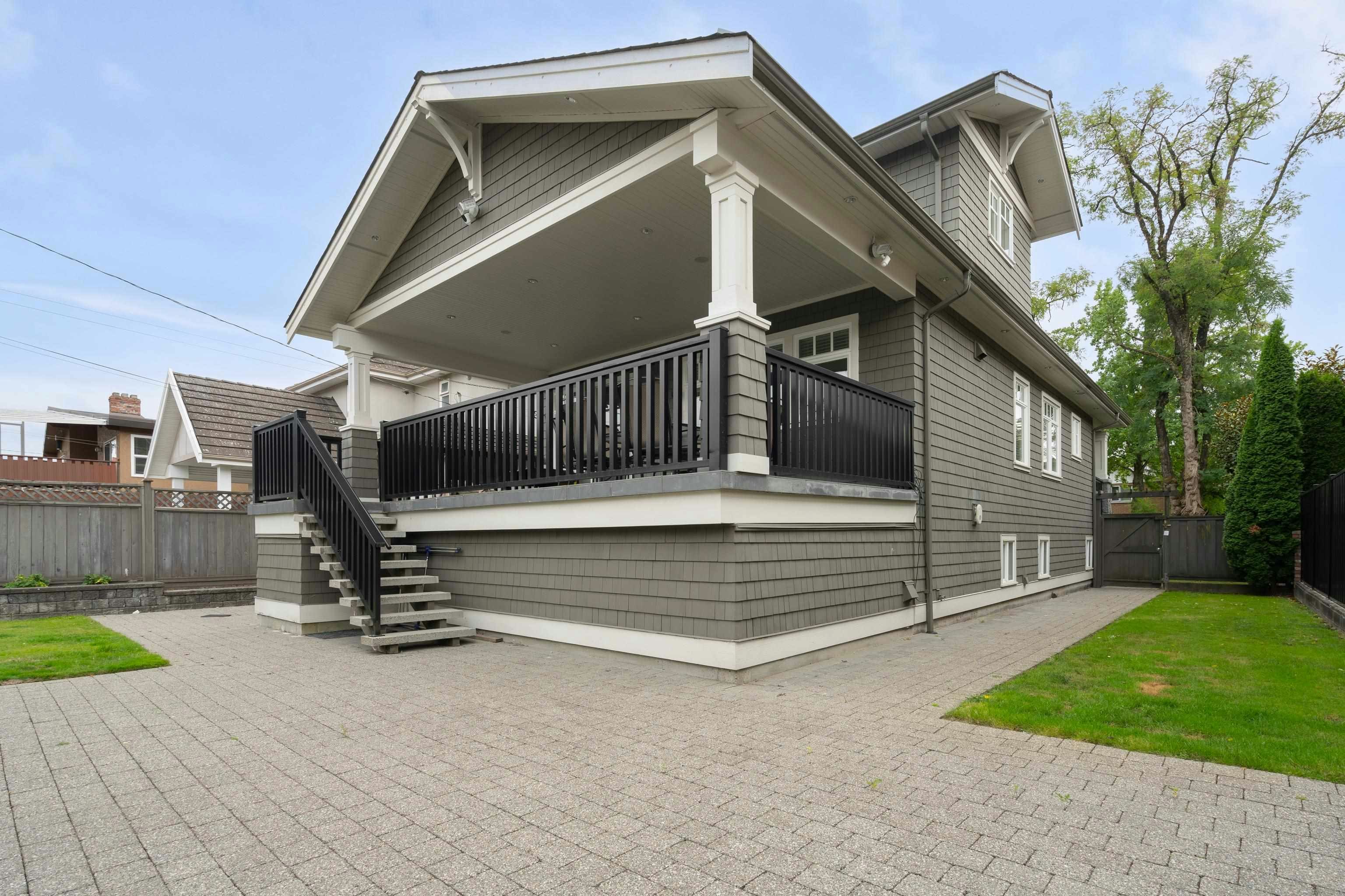 3955 Dundas Street, Burnaby, BC, V5C 1A6 - 31