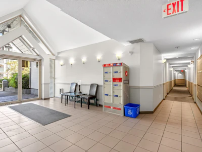 306-1650 Grant Avenue - 3