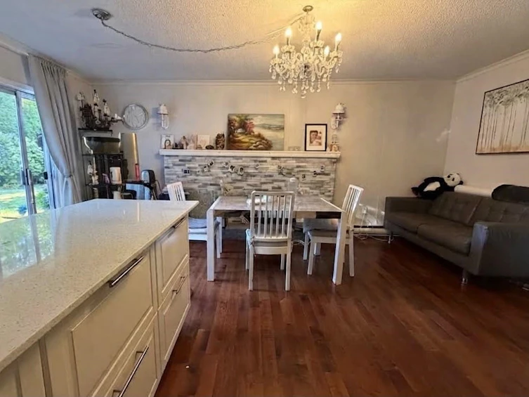 416 Fairway Street, Coquitlam, BC, V3K 4G2 - 8