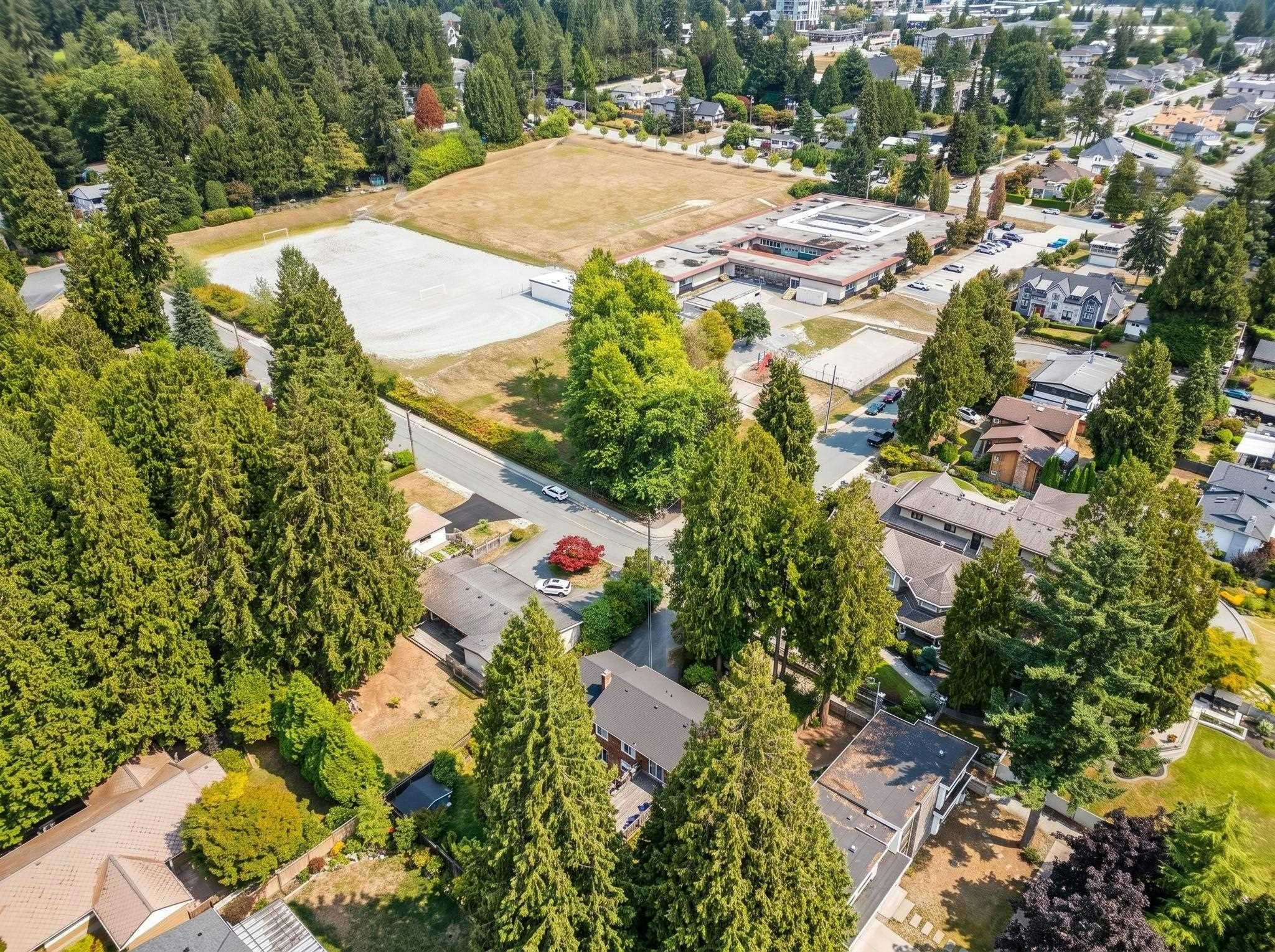 416 Fairway Street, Coquitlam, BC, V3K 4G2 - 30