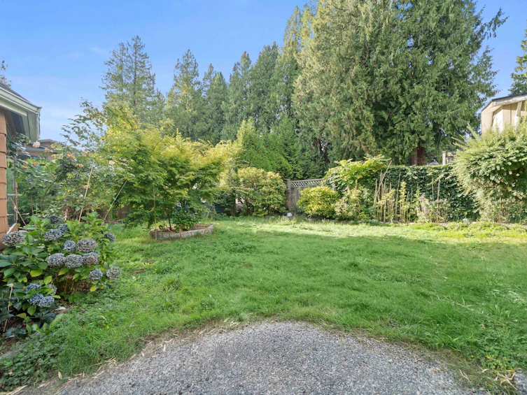 416 Fairway Street, Coquitlam, BC, V3K 4G2 - 26