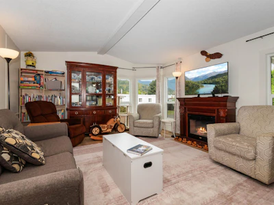 22-6900 Inkman Road - 2