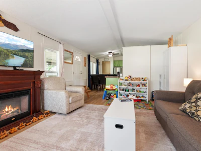 22-6900 Inkman Road - 4