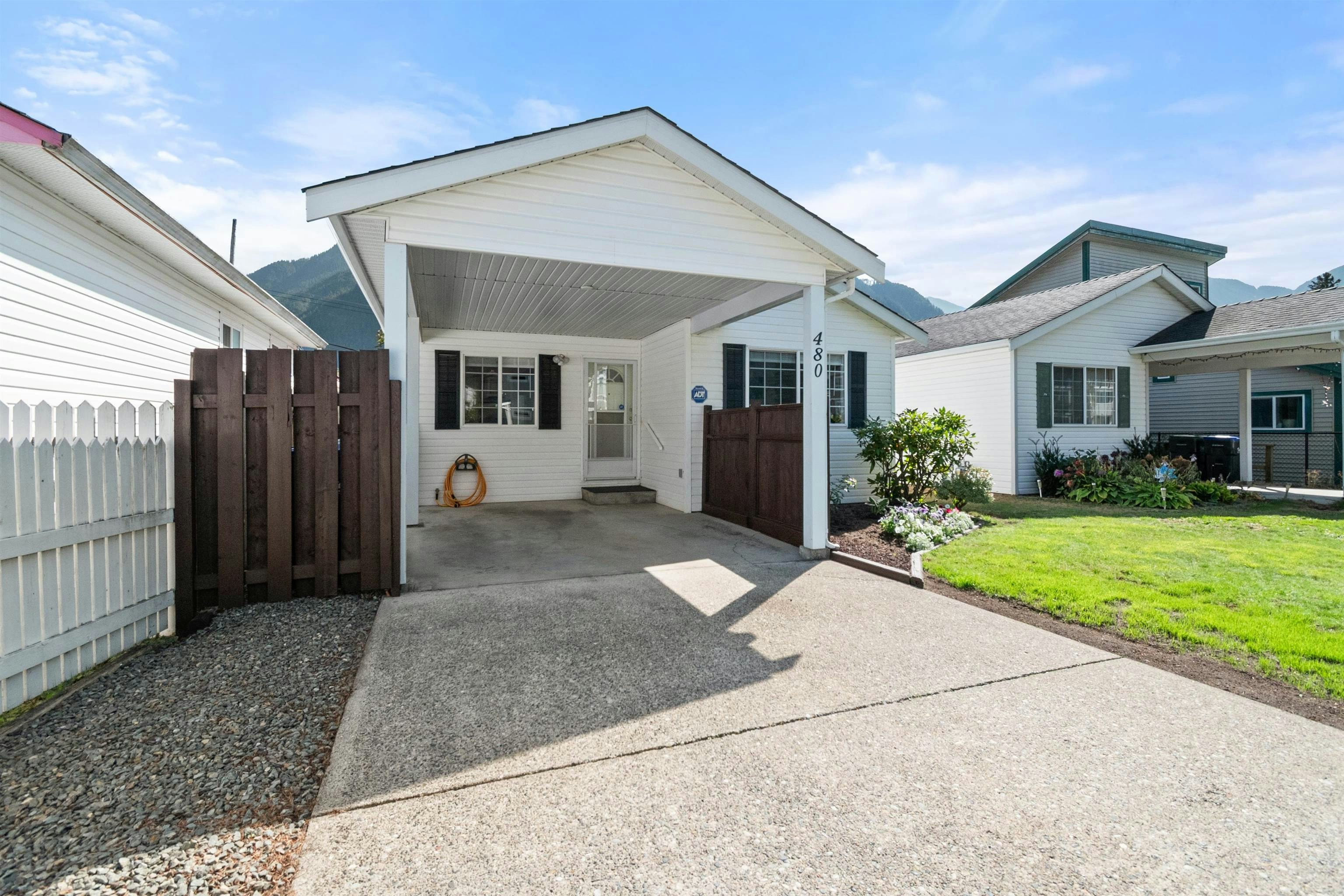480 Coquihalla Street, Hope, BC, V0X 1L0