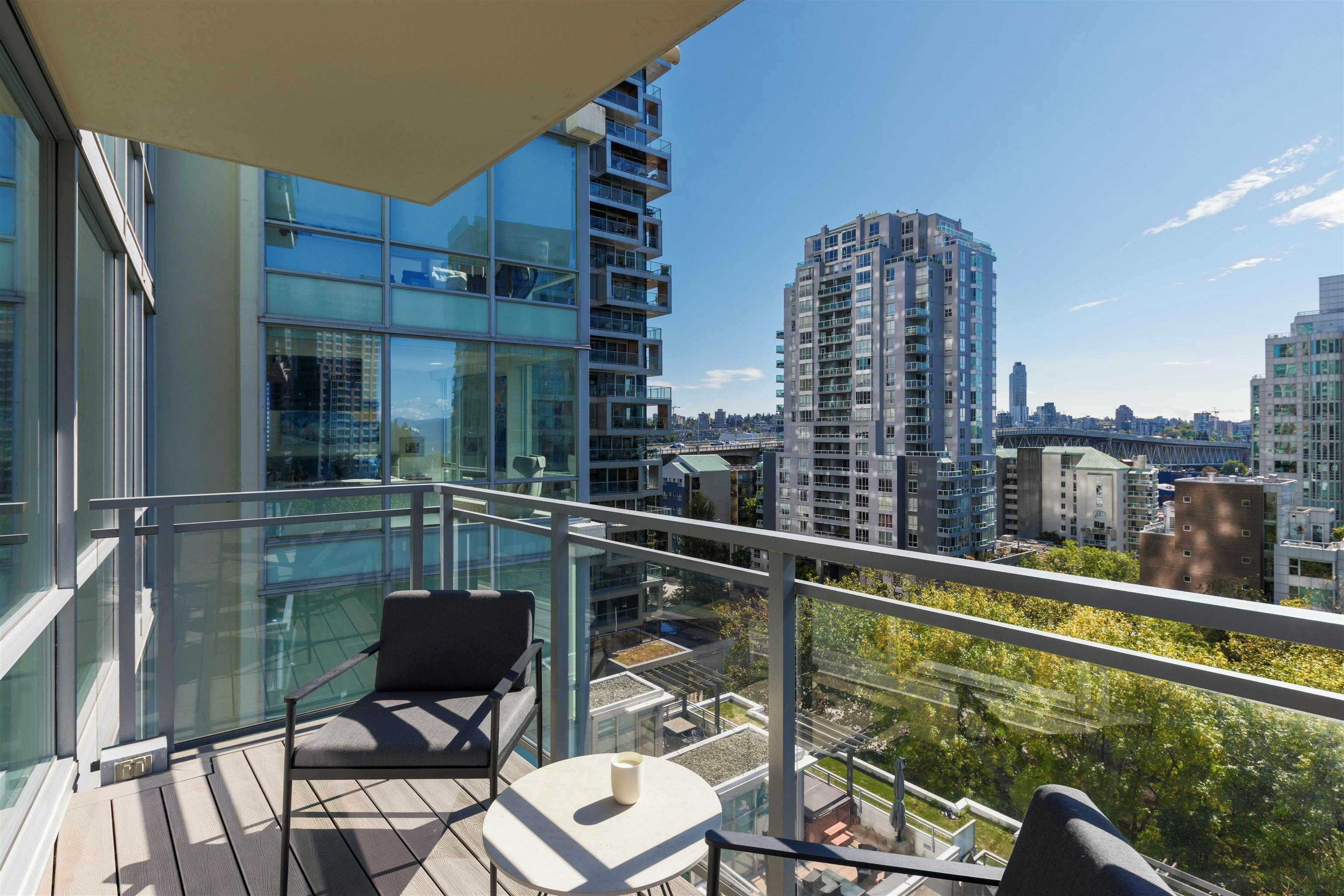 805-1455 Howe Street - 5