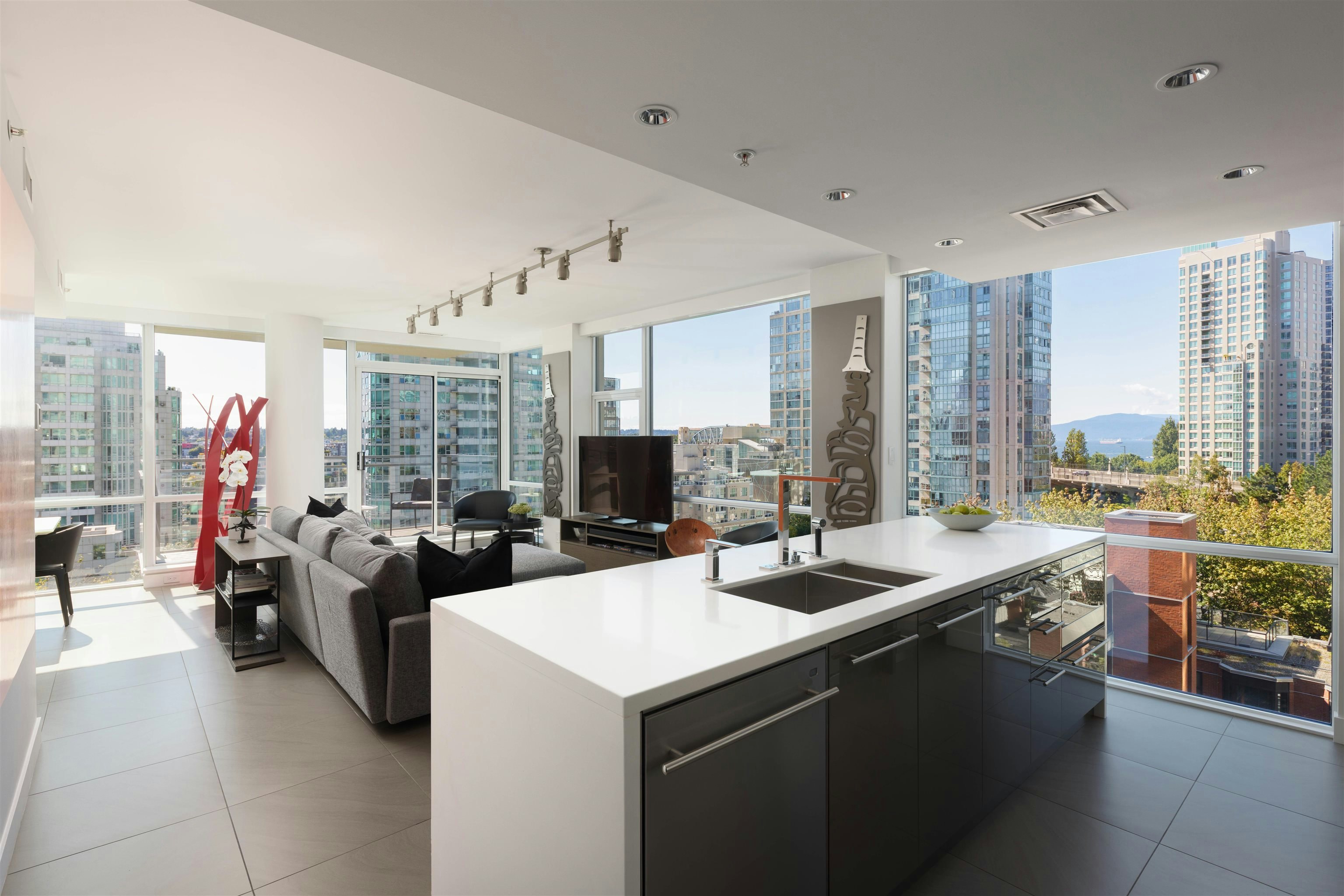 805-1455 Howe Street, Vancouver, BC, V6Z 1C2 - 17