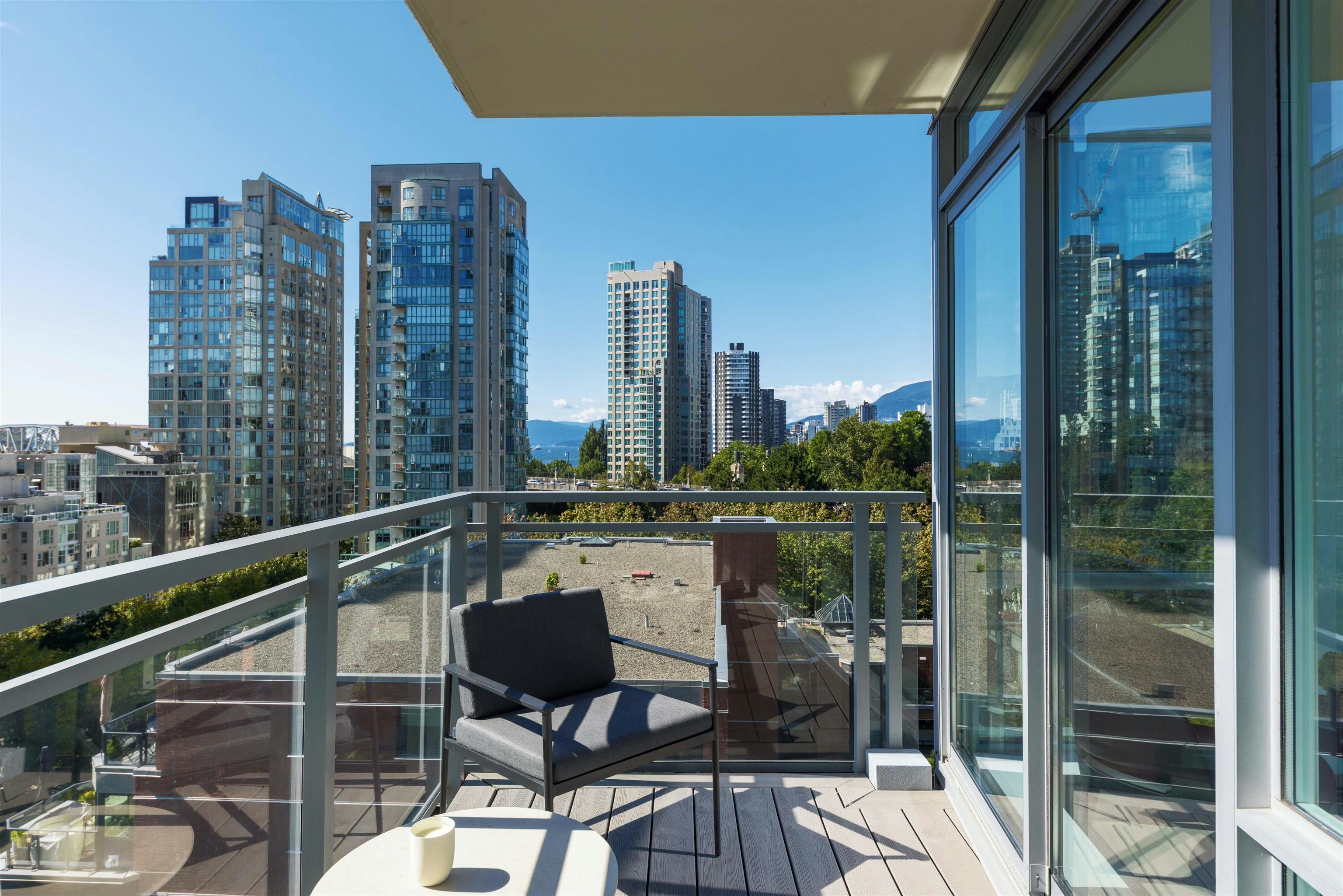 805-1455 Howe Street, Vancouver, BC, V6Z 1C2 - 18