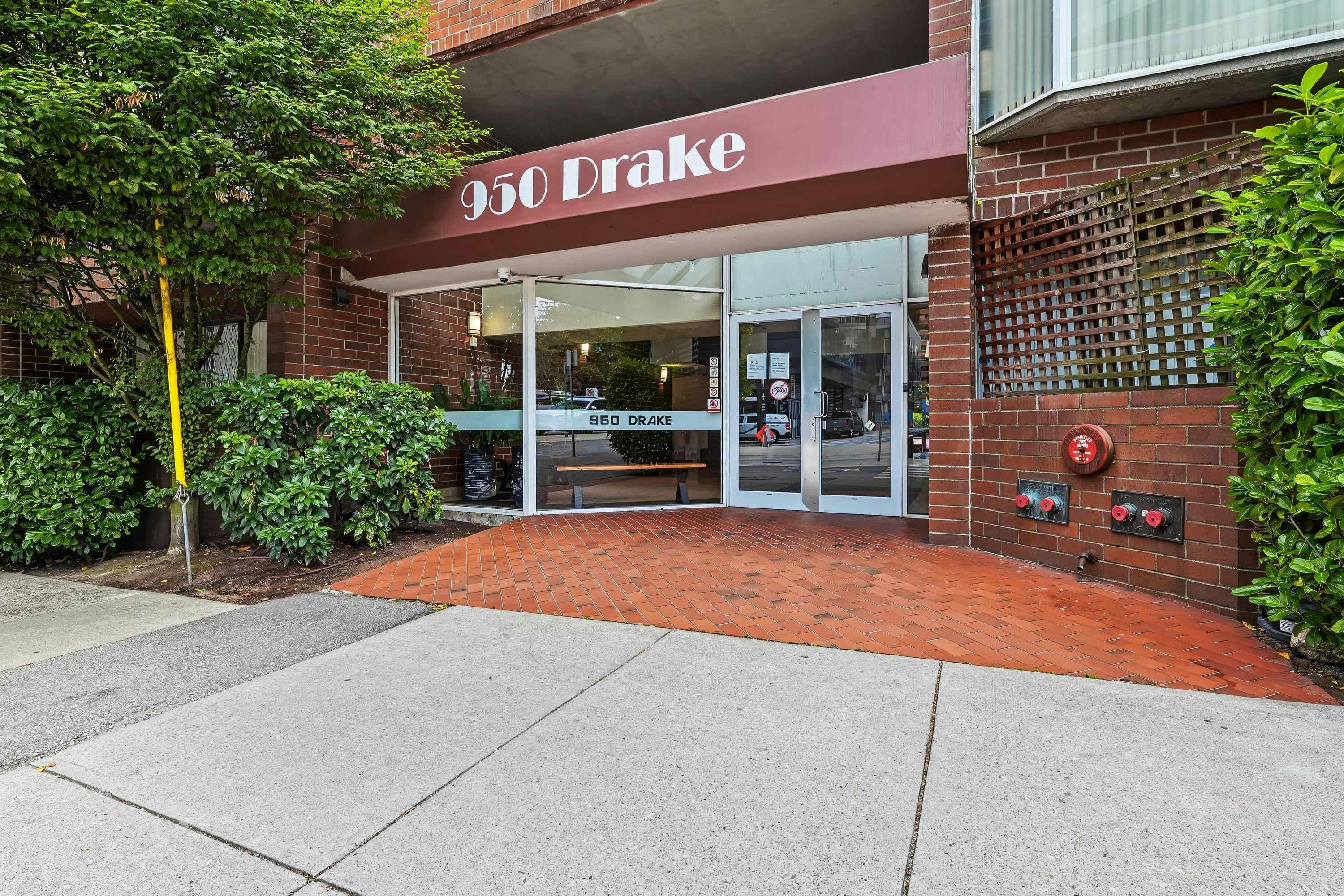 206-950 Drake Street, Vancouver, BC, V6Z 2B9
