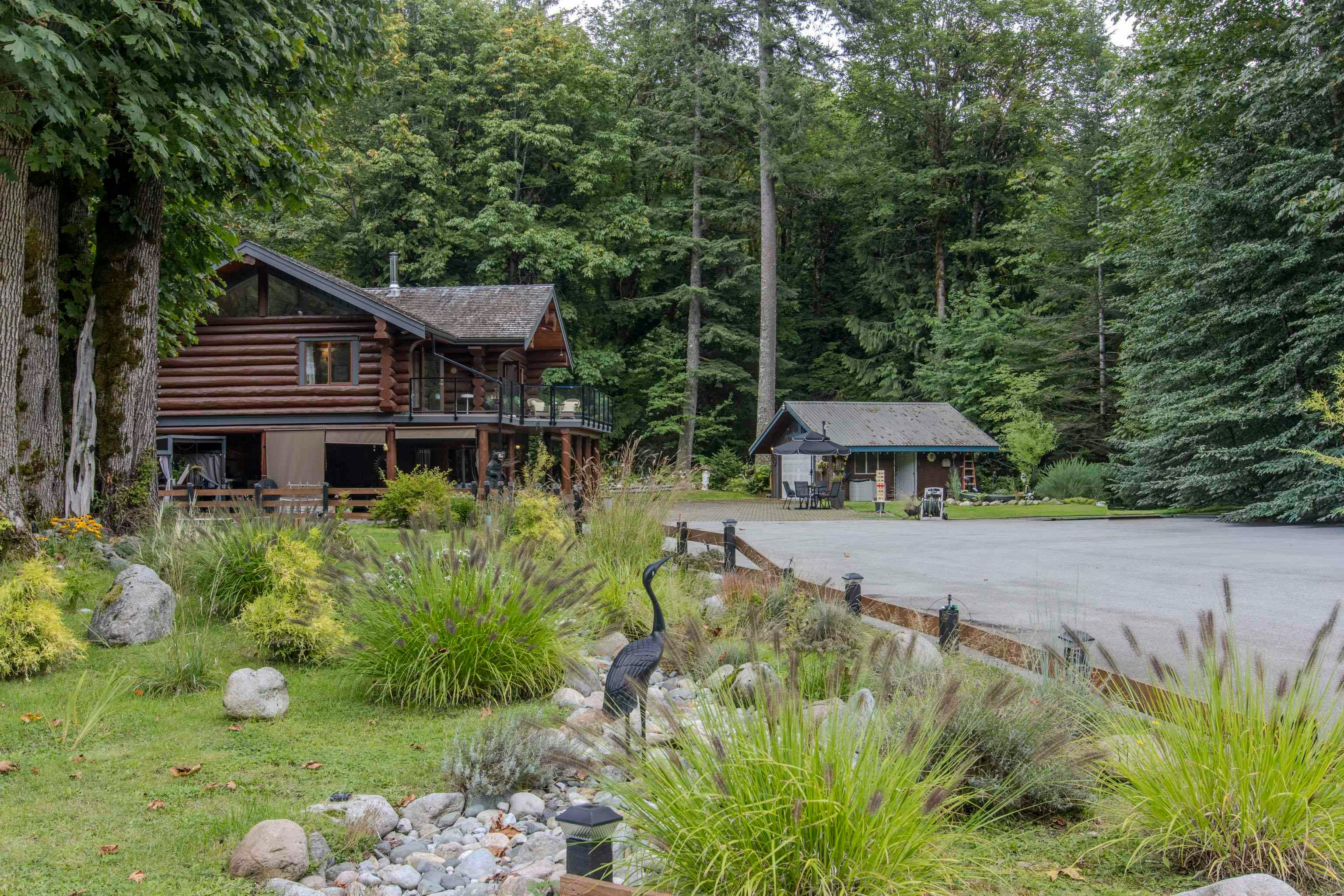 2020 Paradise Valley Road, Squamish, BC, V0N 1H0