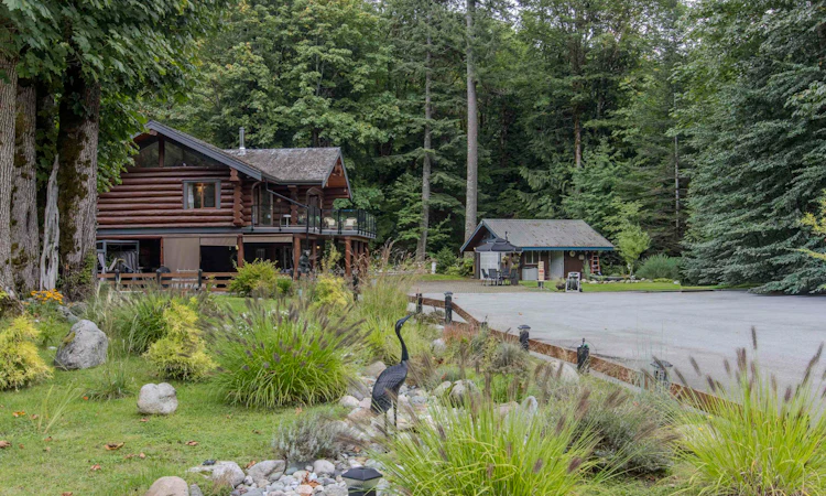 2020 Paradise Valley Road
